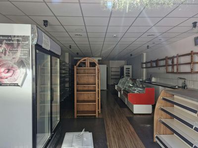 Property Image for 8 Westview, Market Street, Bracknell, RG12 1AJ
