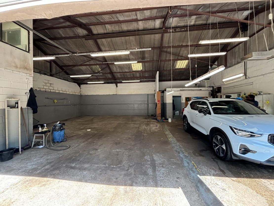 Top Workshop, Old Station Yard, London Road, Kings Worthy, Winchester, SO23 7QA