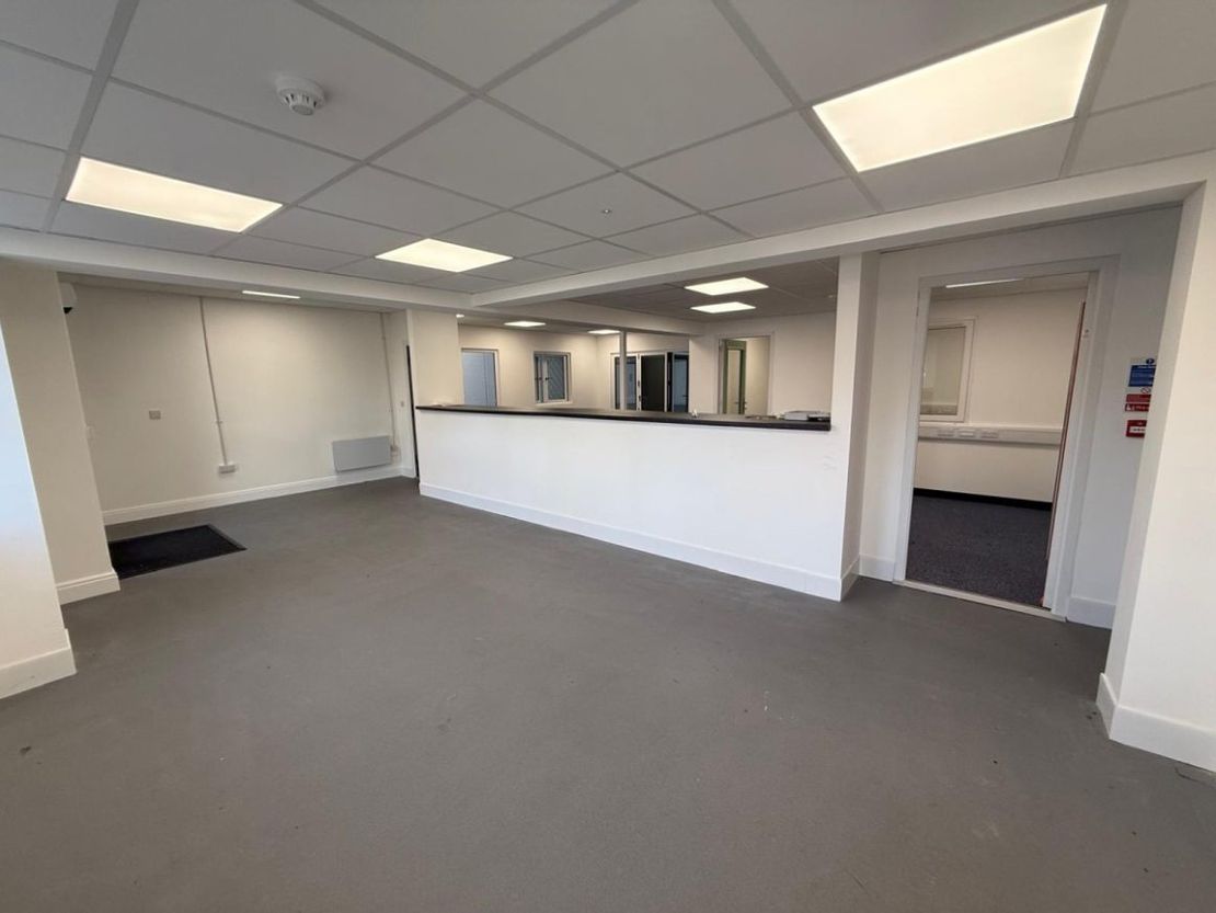 Unit D7, Linkmel Close, Queens Drive Industrial Estate, Nottingham, Nottinghamshire, NG2 1NA