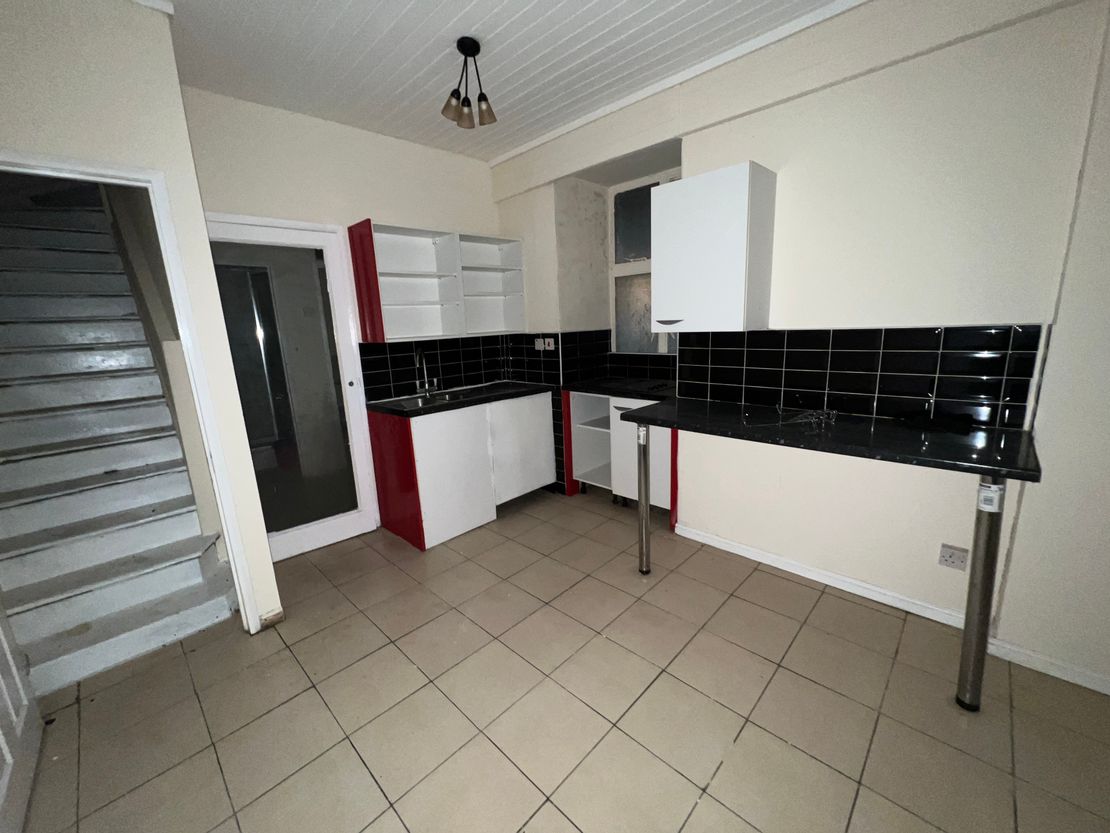 24 North End Parade, Kensington, London, W14 0SJ