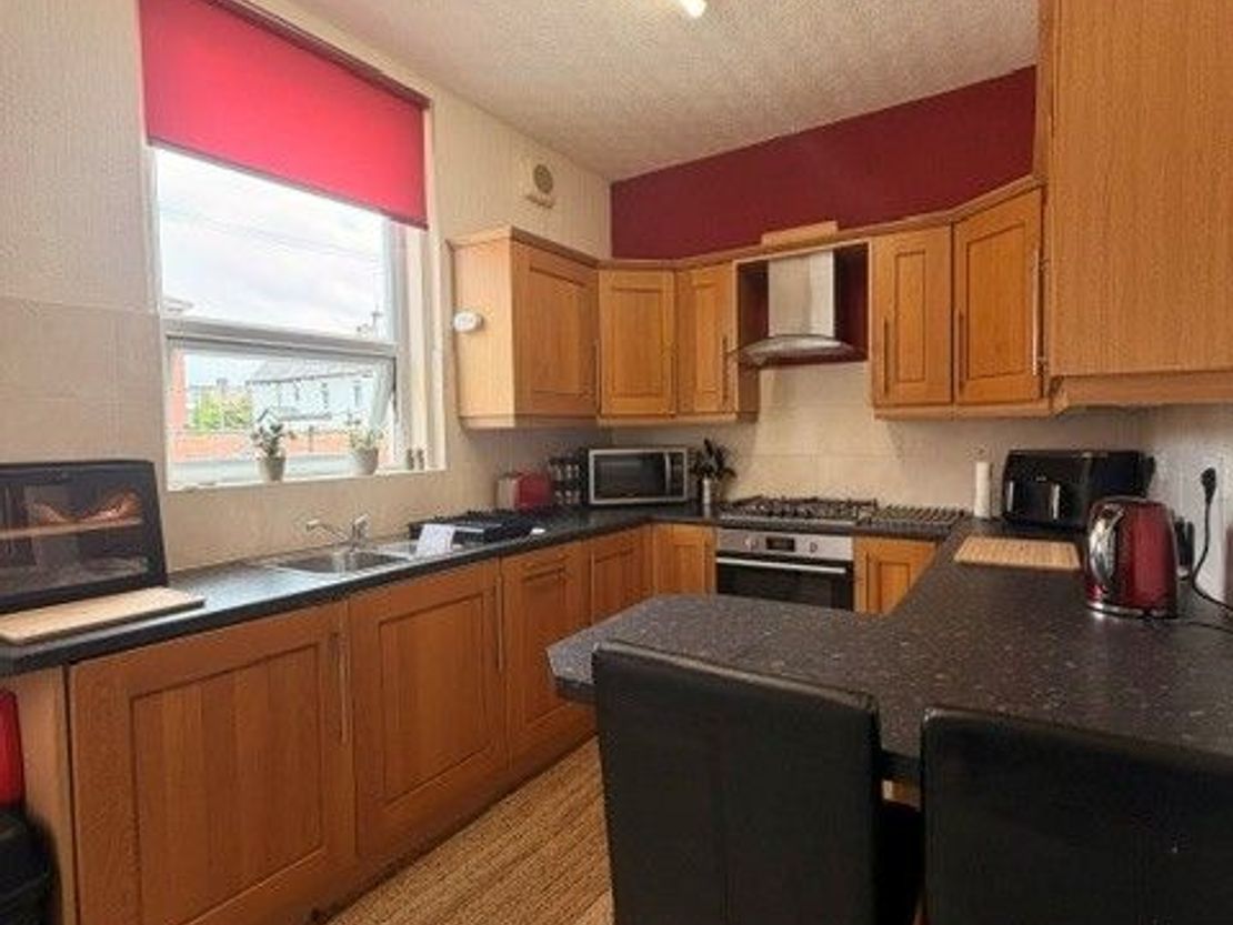 Station Road, Blackpool, FY4