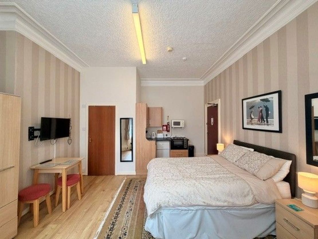 Station Road, Blackpool, FY4
