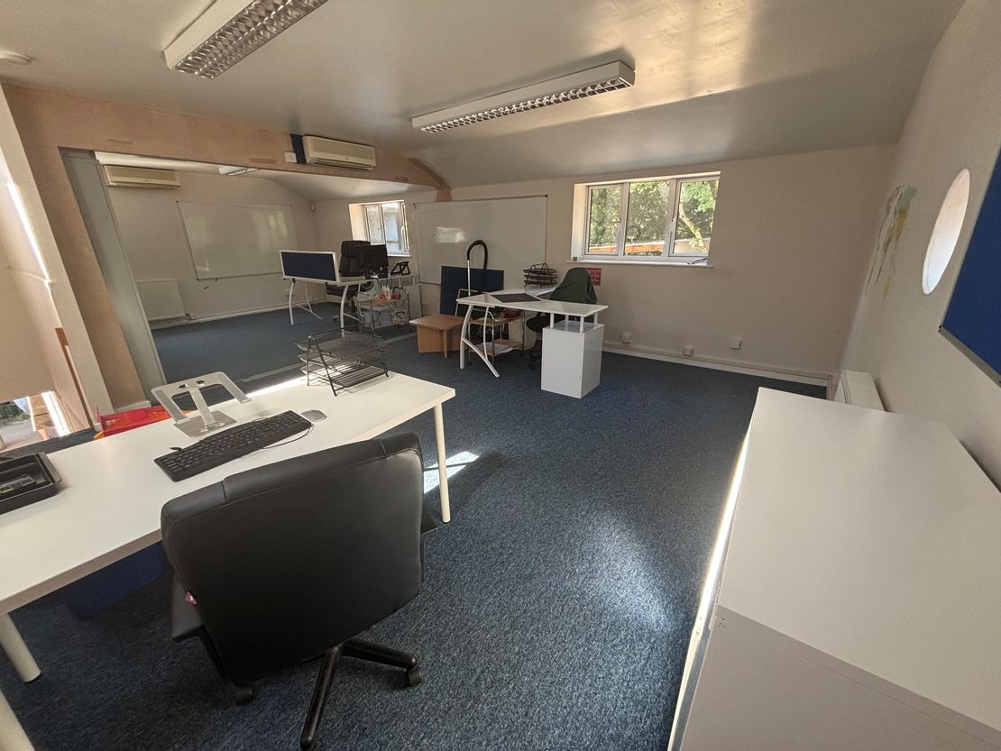 Top Barn Offices, Bownhill Farm, Woodchester, Stroud, GL5 5PW