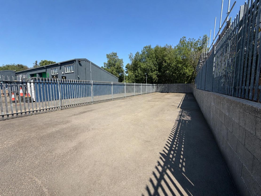 Yard 7, Bredhurst Business Park, Westfield Sole Road, Boxley, Maidstone, Kent, ME14 3EH