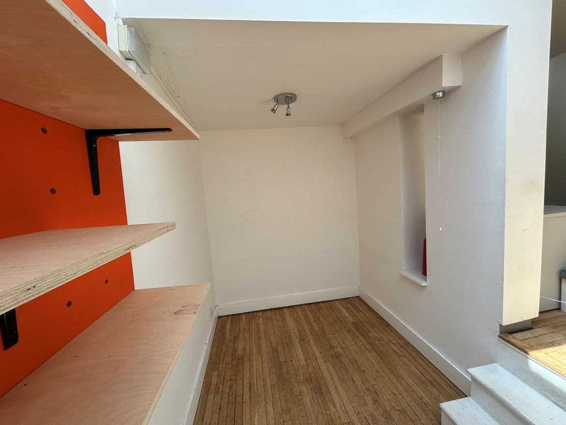 First Floor Office 2 Station Street, Lewes, East Sussex, BN7 2DA