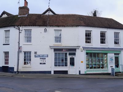 Property Image for 20 High Street, Charing, Ashford, Kent, TN27 0HX