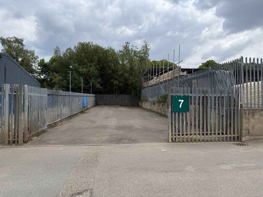 Yard 7 Bredhurst Business Park, Westfield Sole Road, Boxley, Maidstone, Kent, ME14 3EH