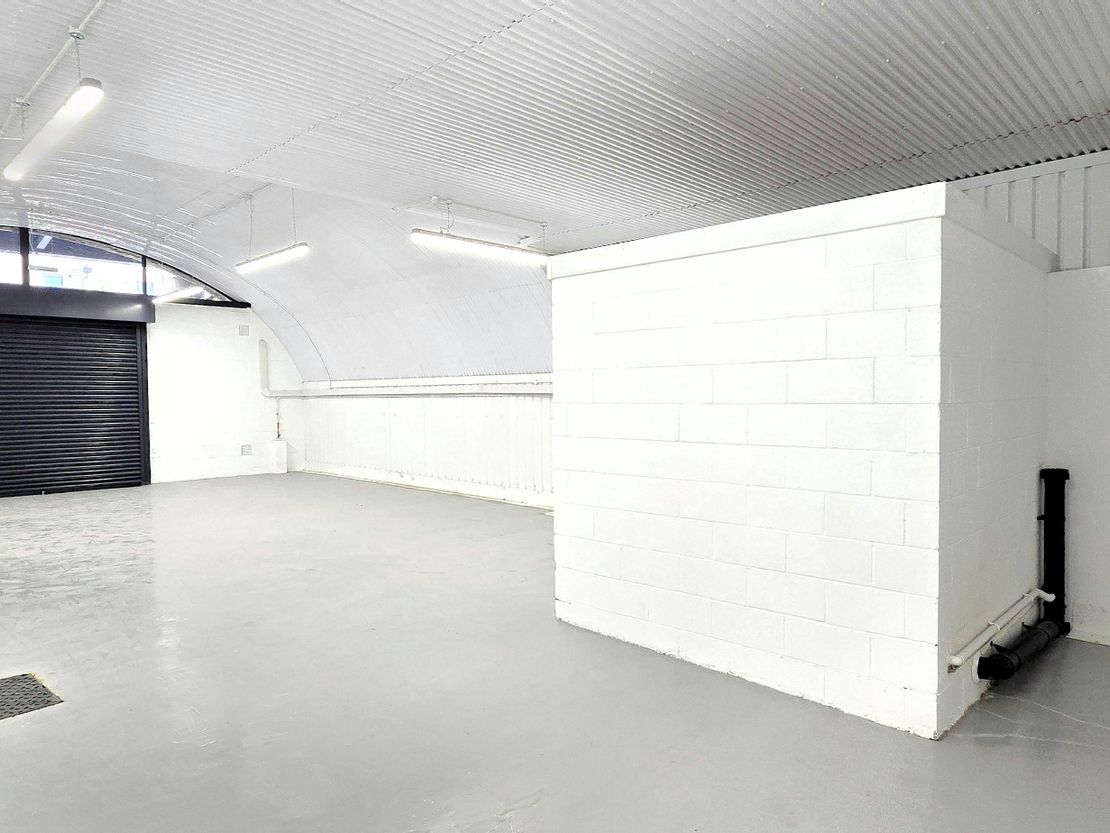 Arch 85, Cable Street, Shadwell, London, E1 8AF