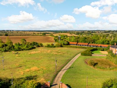 Property Image for Unit 10, Manor Farm, Main Road, Astwood, Newport Pagnell, Buckinghamshire, MK16 9JS