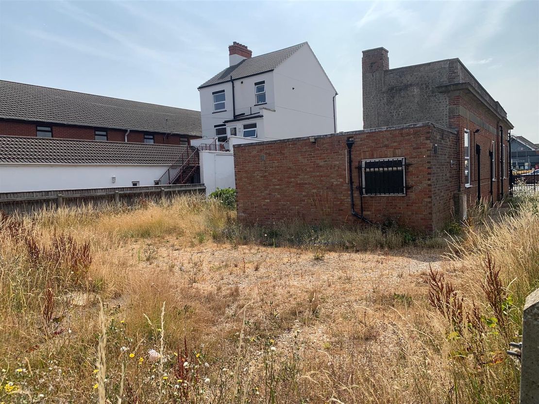 104 High Street, Mablethorpe LN12 1AT