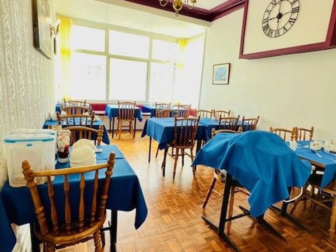 Holmleigh Hotel, 13 Withnell Road, Blackpool, FY4