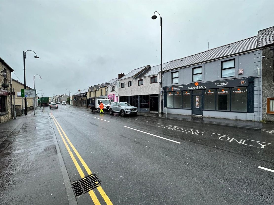 Wind Street, Ammanford
