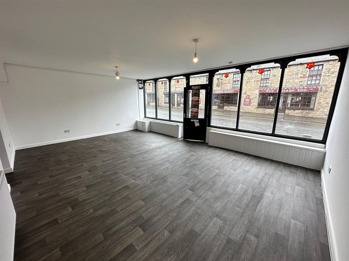 Wind Street, Ammanford