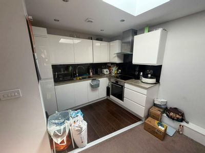 Property Image for 150-152 High Street, Tonbridge, TN9 1BB