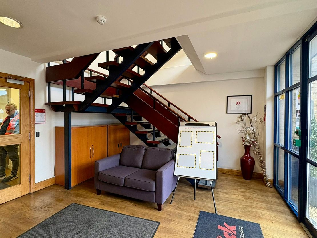 Unit 1-2, Prescott Road, Poyle, Slough, SL3 0AE