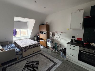 Property Image for 2 Regent Street, Wrexham, LL11 1SA