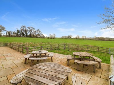 Property Image for Shipton Barns, Winslow, Buckingham, MK18 3JL