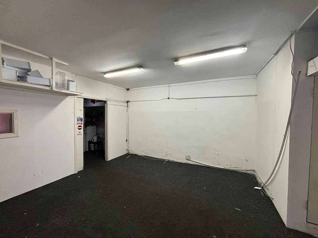 558 Dumbarton Road, Thornwood / Partick, Glasgow, G11 6RH