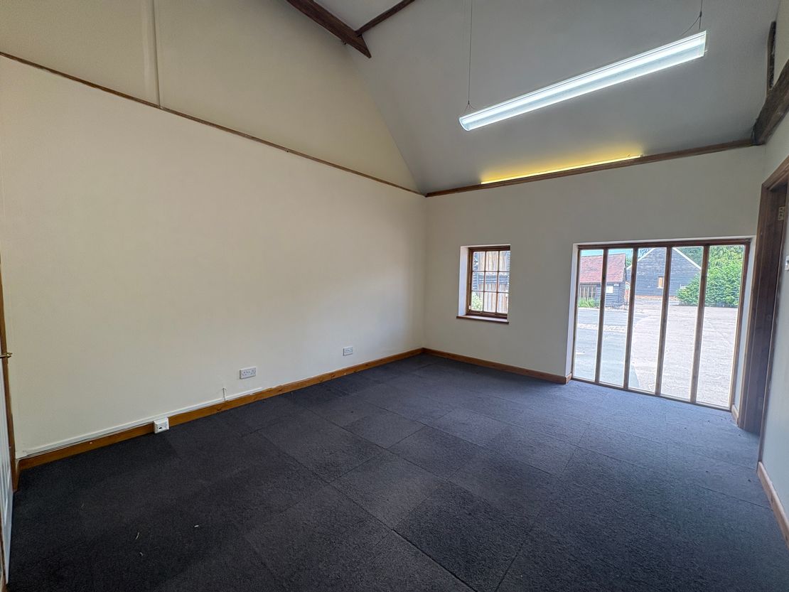 Unit 4 The Stable Block, Court Lodge Farm, Forge Lane, East Farleigh, Maidstone, Kent, ME15 0HQ