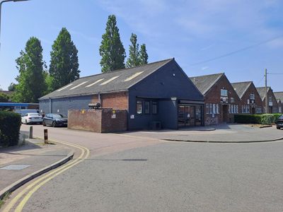Property Image for 16, Woodfield Road, Welwyn Garden City, Hertfordshire, AL7 1JQ
