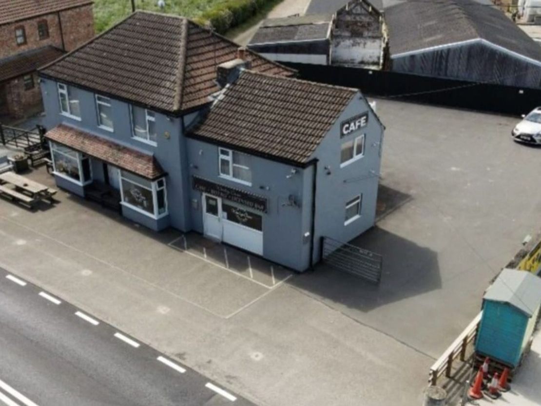 Warley Cross Cafe, Bridlington Road, Brandesburton, Driffield, East Riding Of Yorkshire, YO25 8EW