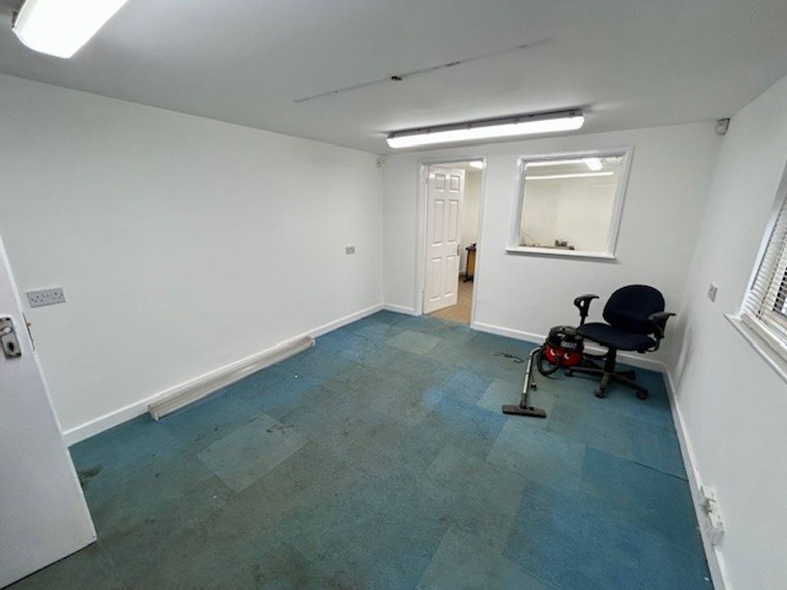Unit 1 Treeworld Nursey, Ufton Lane, Ufton Nervet, Reading, RG7 4HG