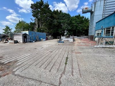 Property Image for Yard Space At Alden Farm, Aldens Lane, Upton, Didcot, OX11 9HS