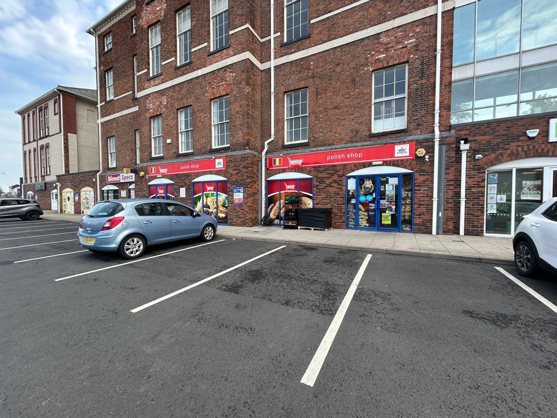 Unit D, Madford Retail Park, Foregate Street, Stafford, Staffordshire, ST16 2QY