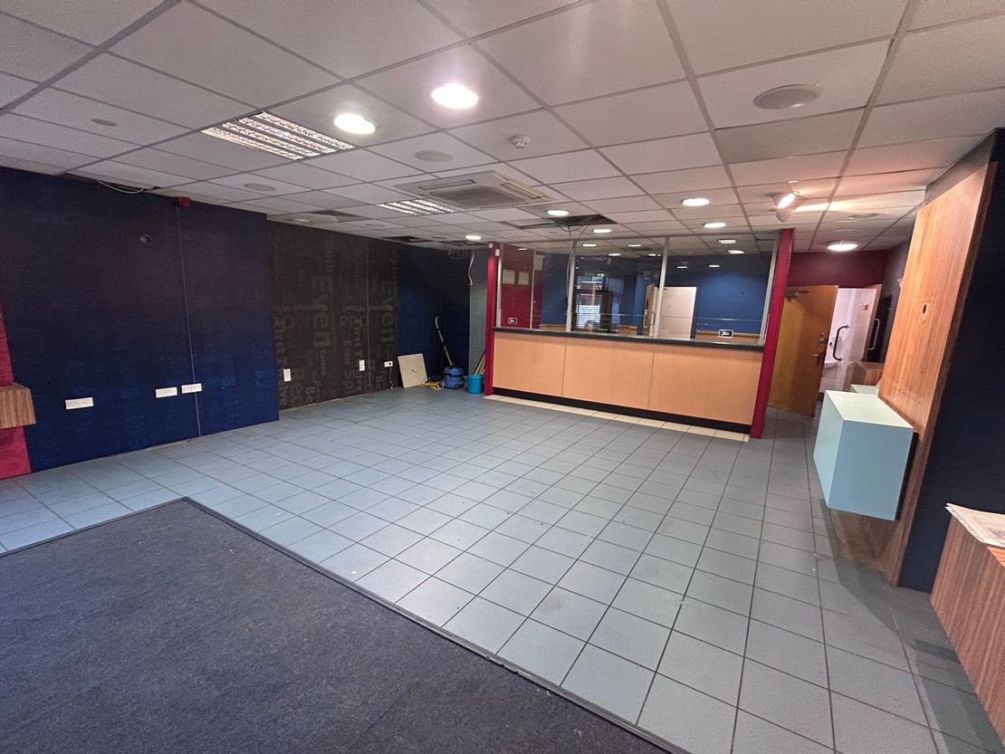 369 Newtownards Road, Belfast, Antrim, BT4 1AJ