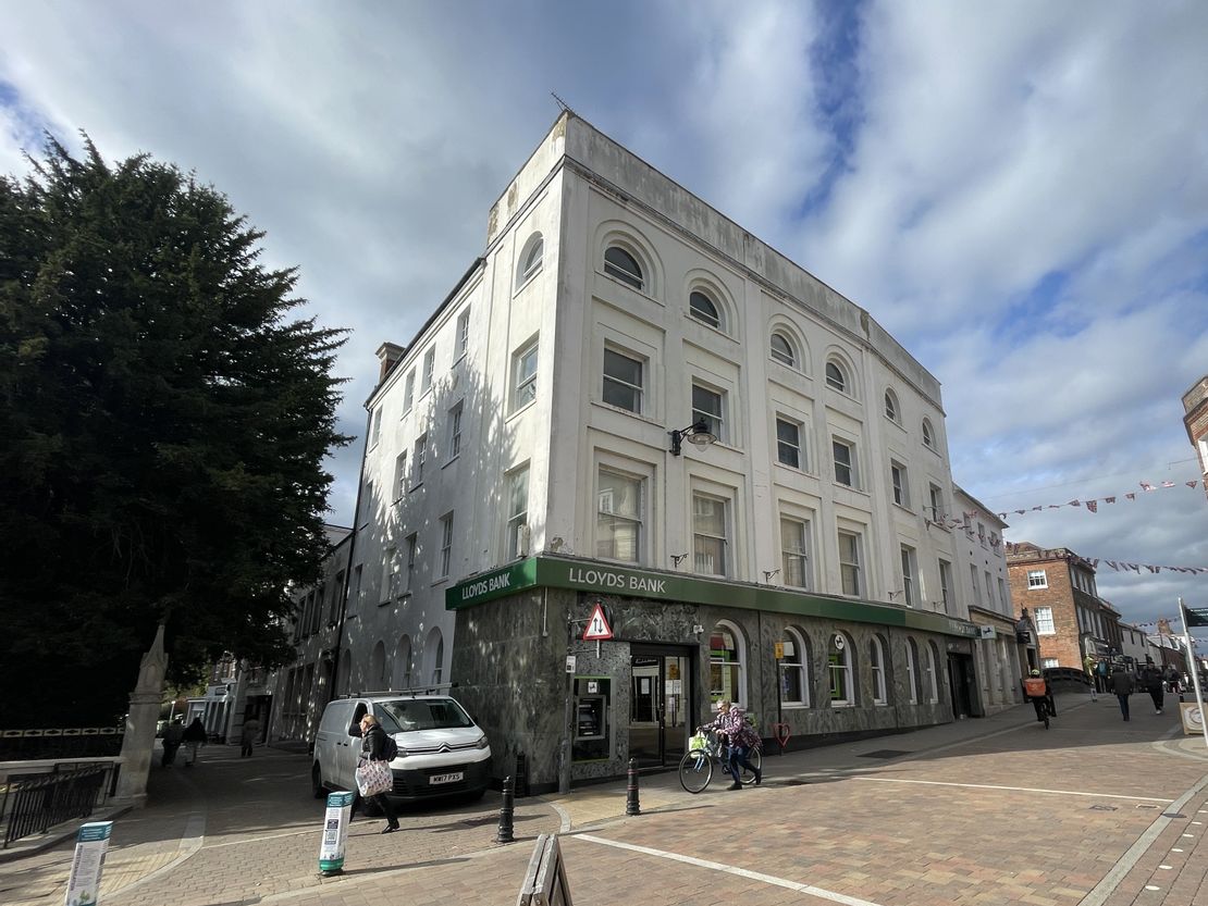 3 - 5 Bridge Street, Newbury, Berkshire, RG14 5BQ