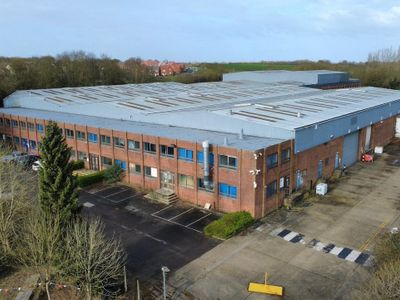 Property Image for Unit B Tingewick Road Industrial Park, Buckingham, MK18 1SU