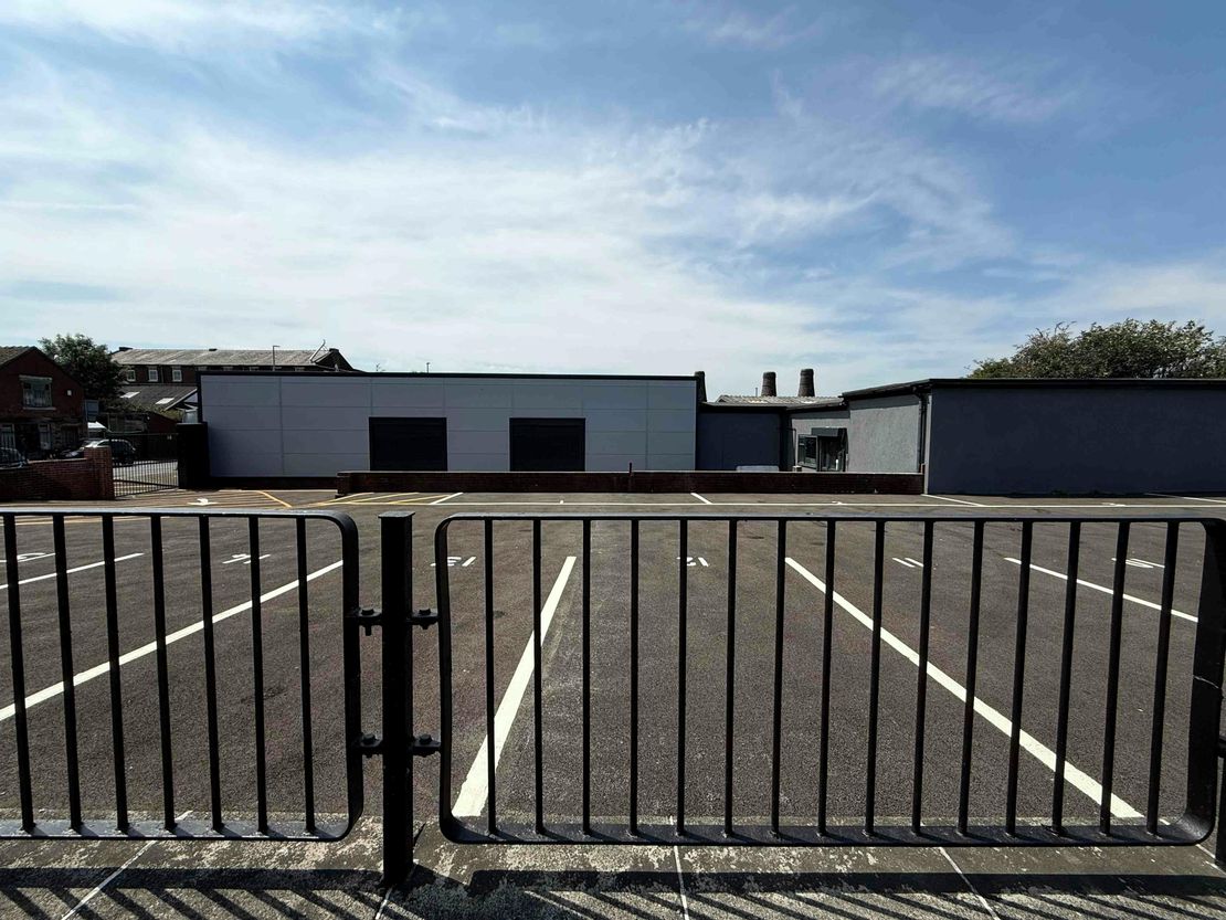 32A Waterloo Road, Burslem, Stoke On Trent, ST6 3ES