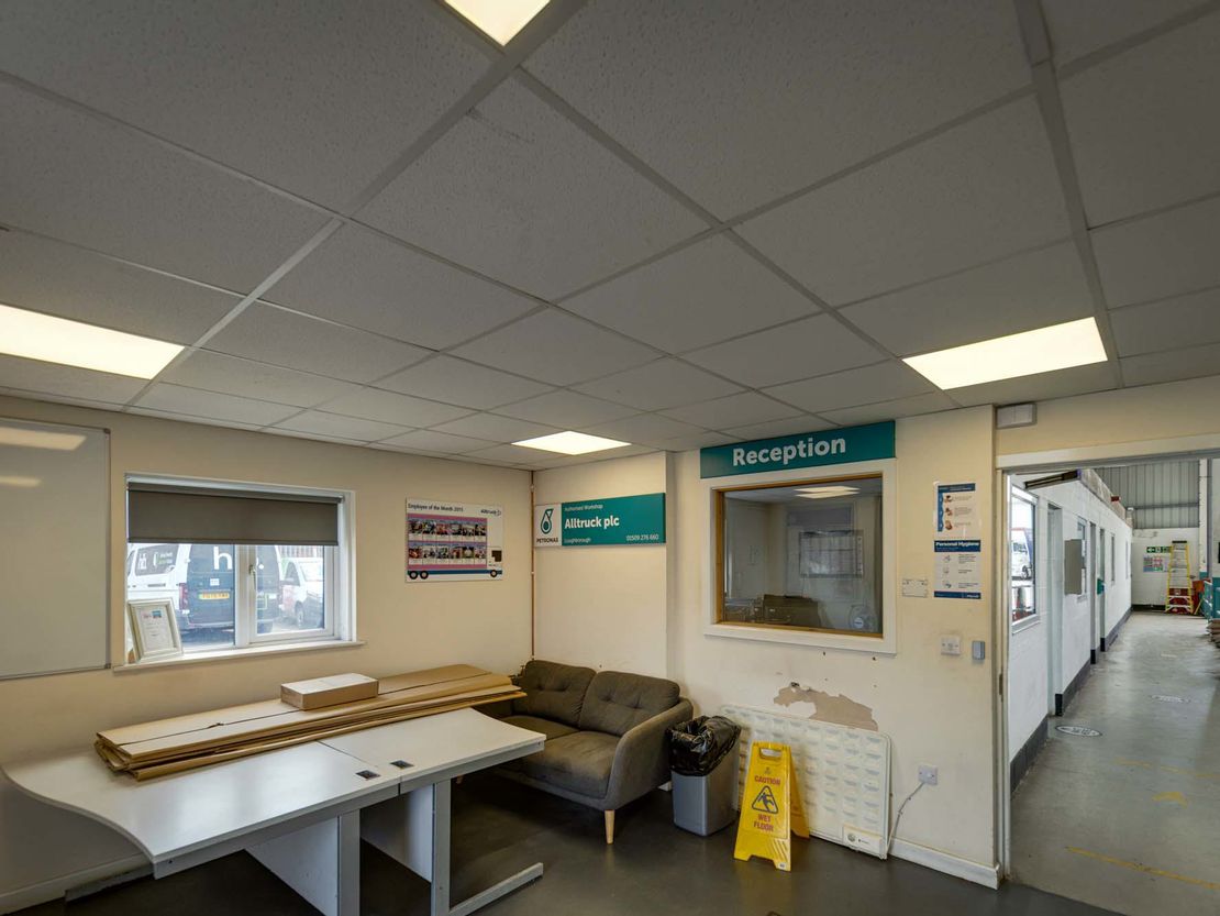 17, Bakewell Road, Loughborough, Leicestershire, LE11 5QY