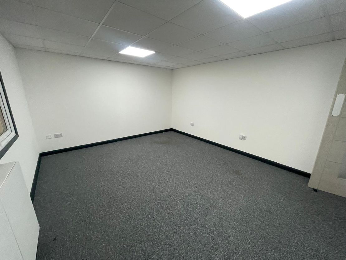 Unit 5, Walters Yard, Dukeries Way, Worksop, Nottinghamshire, S81 7FA