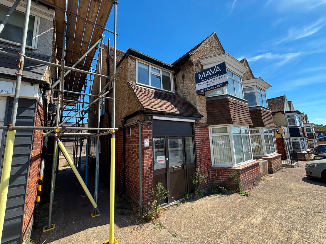 62 Northern Road, Cosham, Portsmouth, Hampshire, PO6 3DX