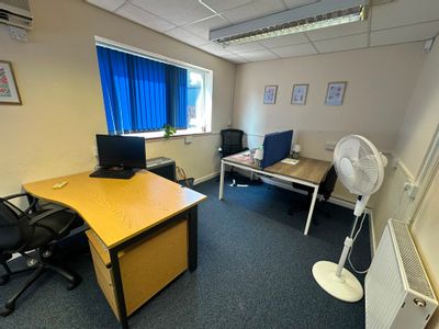 Property Image for 132 Bournemouth Road, Chandler's Ford, Eastleigh, Hampshire, SO53 3AL