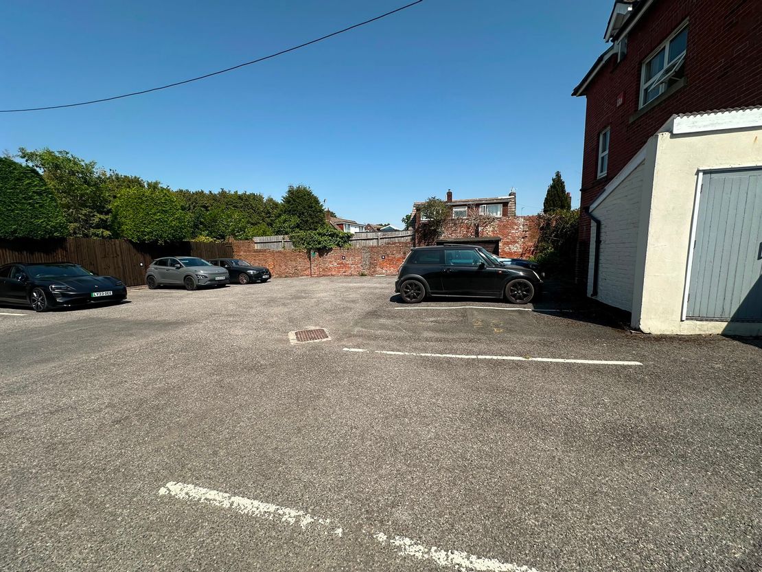 132 Bournemouth Road, Chandler's Ford, Eastleigh, Hampshire, SO53 3AL