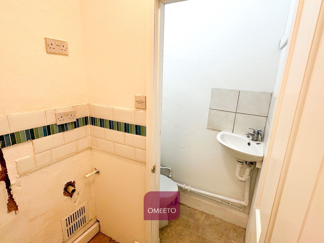 72 Babington Lane, Derby, Derbyshire, DE1 1SX