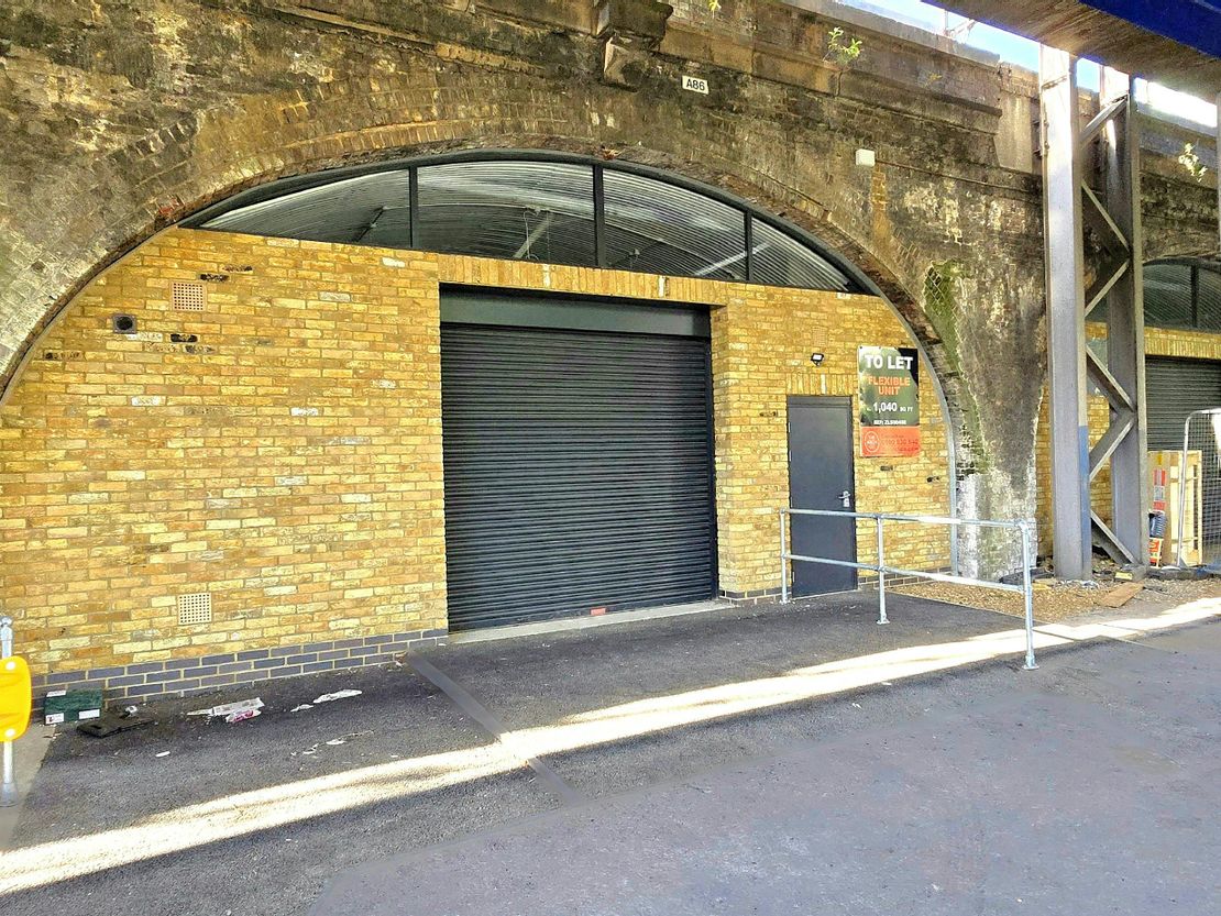 Arch 85 & Arch 86, Cable Street, Shadwell, London, E1 8AF