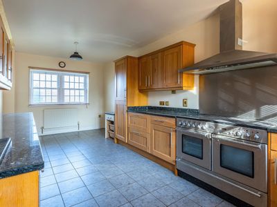 Property Image for Hartledge Farm, Redmarley, Gloucester, Gloucestershire, GL19 3ND