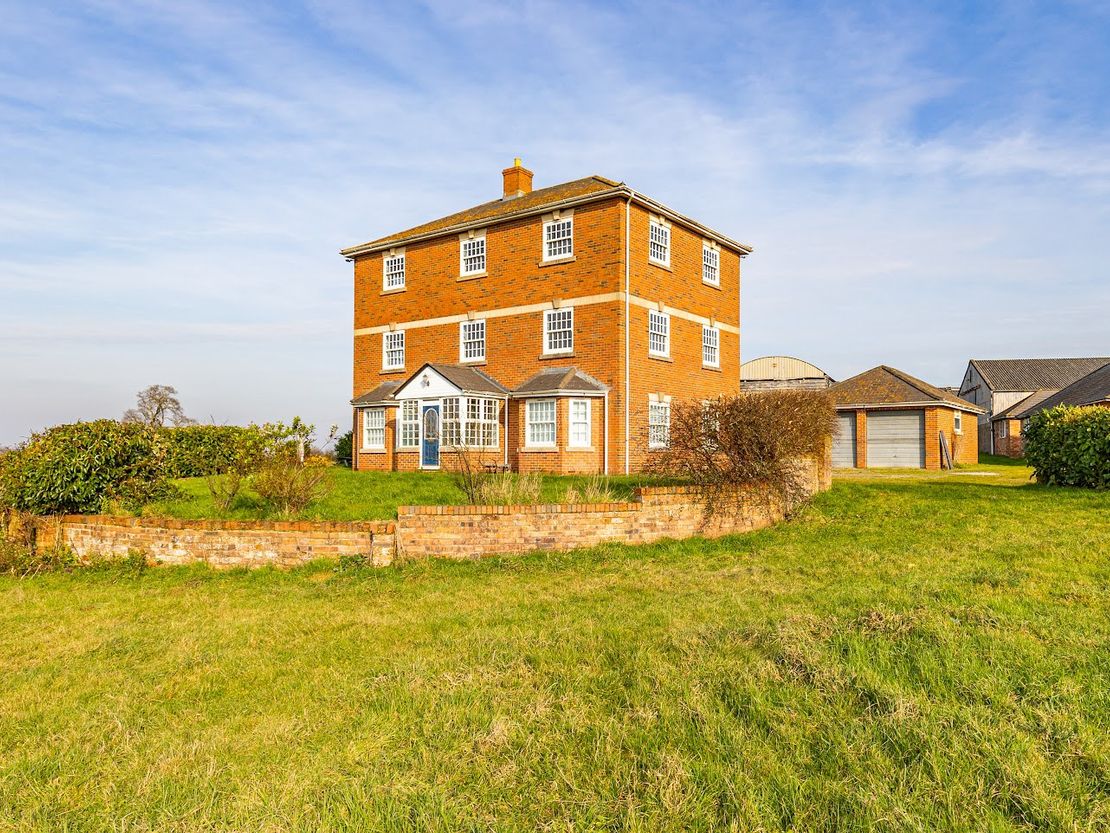 Hartledge Farm, Redmarley, Gloucester, Gloucestershire, GL19 3ND