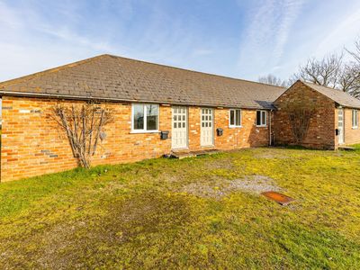 Property Image for Hartledge Farm, Redmarley, Gloucester, Gloucestershire, GL19 3ND
