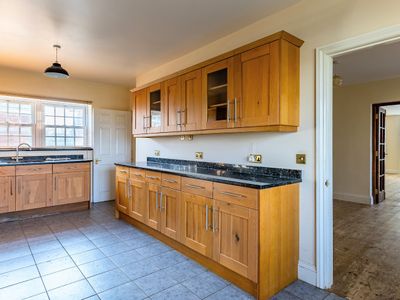 Property Image for Hartledge Farm, Redmarley, Gloucester, Gloucestershire, GL19 3ND