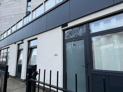 Property Image for Flat 1 - 6, Richmond House, 61-71 Victoria Avenue, Southend-On-Sea, Essex, SS2 6FP