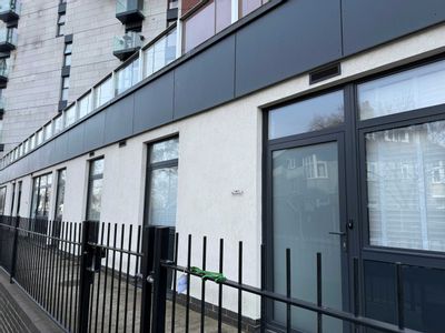 Property Image for Flat 1 - 6, Richmond House, 61-71 Victoria Avenue, Southend-On-Sea, Essex, SS2 6FP