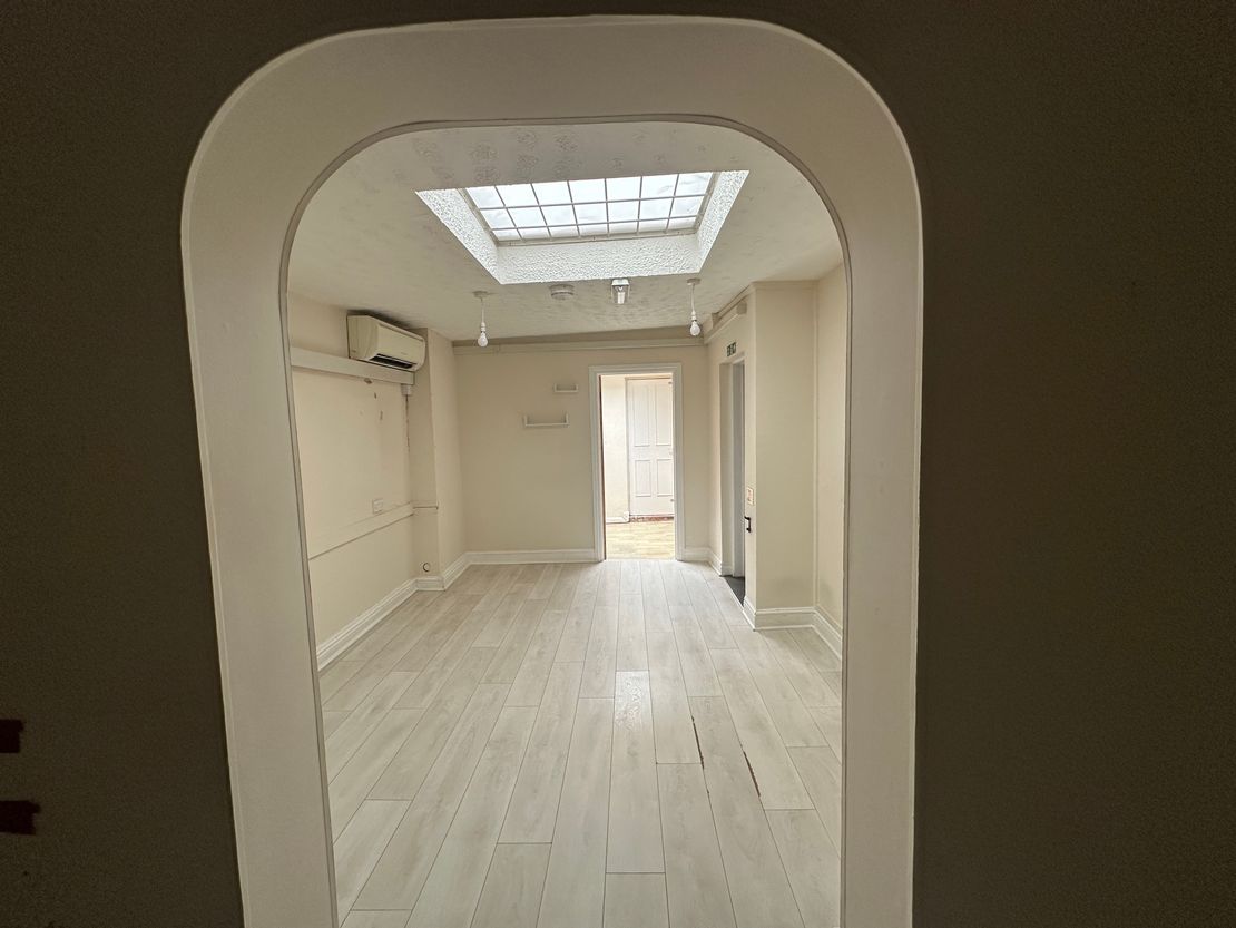 129 Midland Road, Bedford, Bedfordshire, MK40 1DN