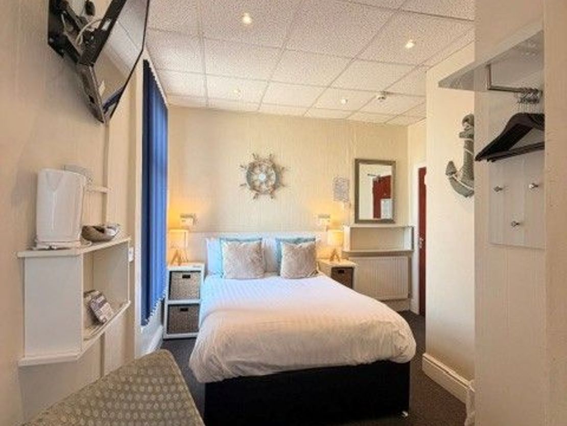 Belmont Hotel, 299 Promenade, Blackpool, FY1