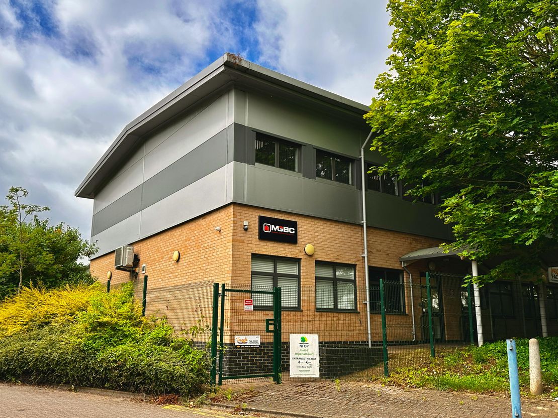 4 Imperial Court, Laporte Way, Luton, LU4 8FE