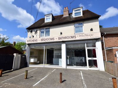 Property Image for 51 Woodthorpe Rd, Ashford TW15 2RP