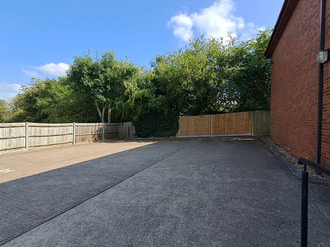 Lock View House, Suite 8 Douglas House, 32-34 Simpson Road, Bletchley, Milton Keynes, MK1 1BA
